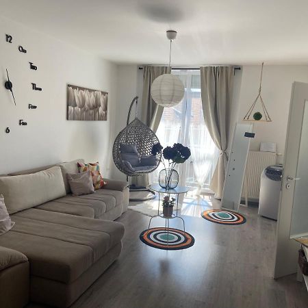Gyoengy Apartman Sopron Esterno foto