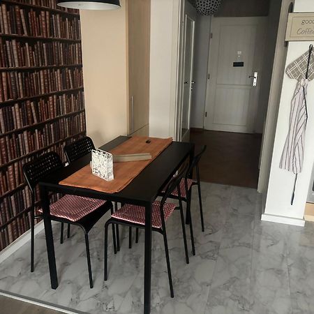 Gyoengy Apartman Sopron Esterno foto