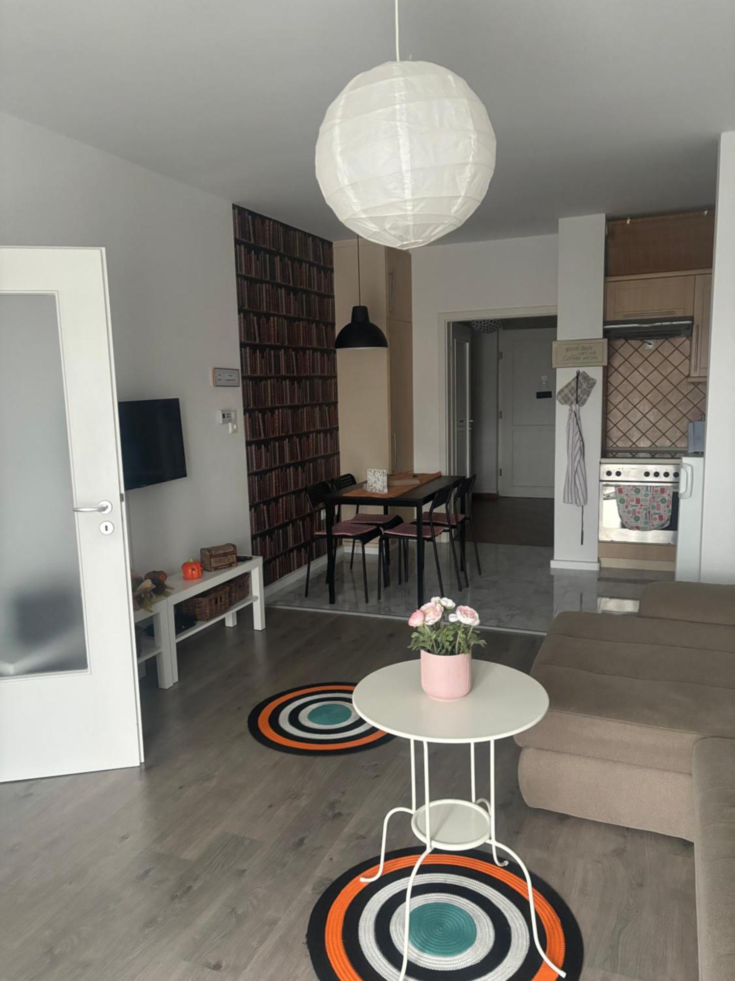 Gyoengy Apartman Sopron Esterno foto
